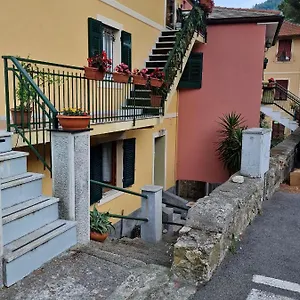 la-casa-di-pisolo.hotelitalianriviera.com/