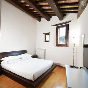 perugia-apartments-torricella.hotels-perugia.com/