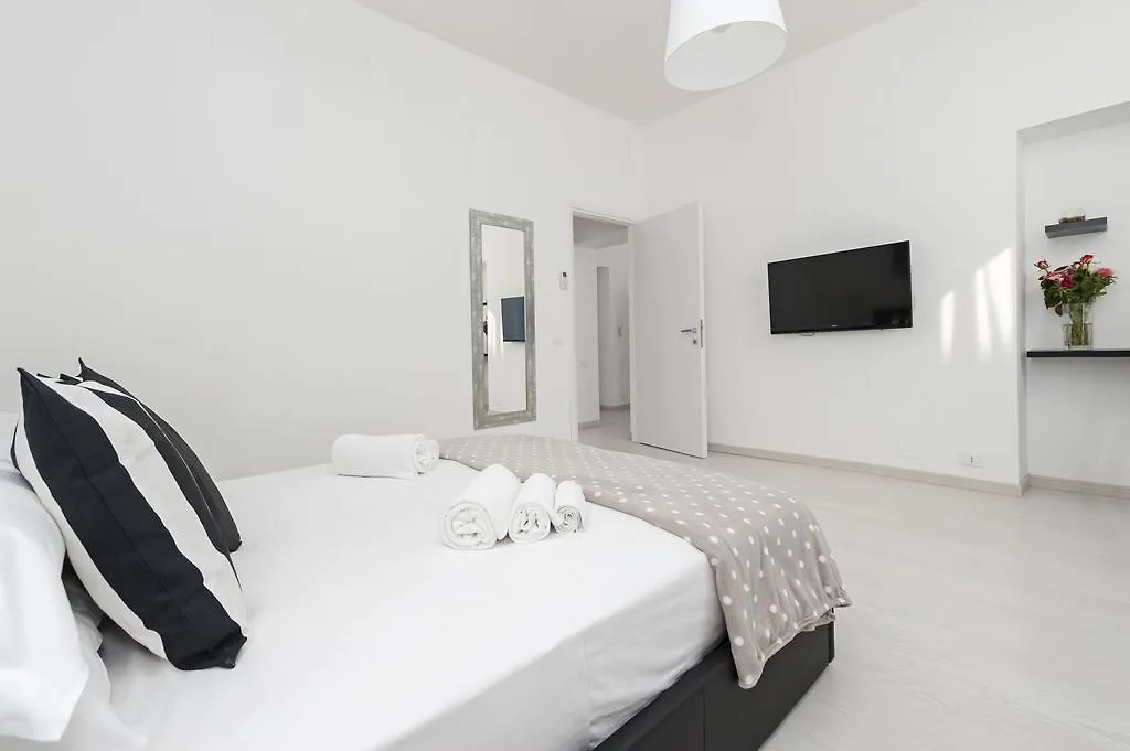 White Flat Termini Apartment Rome
