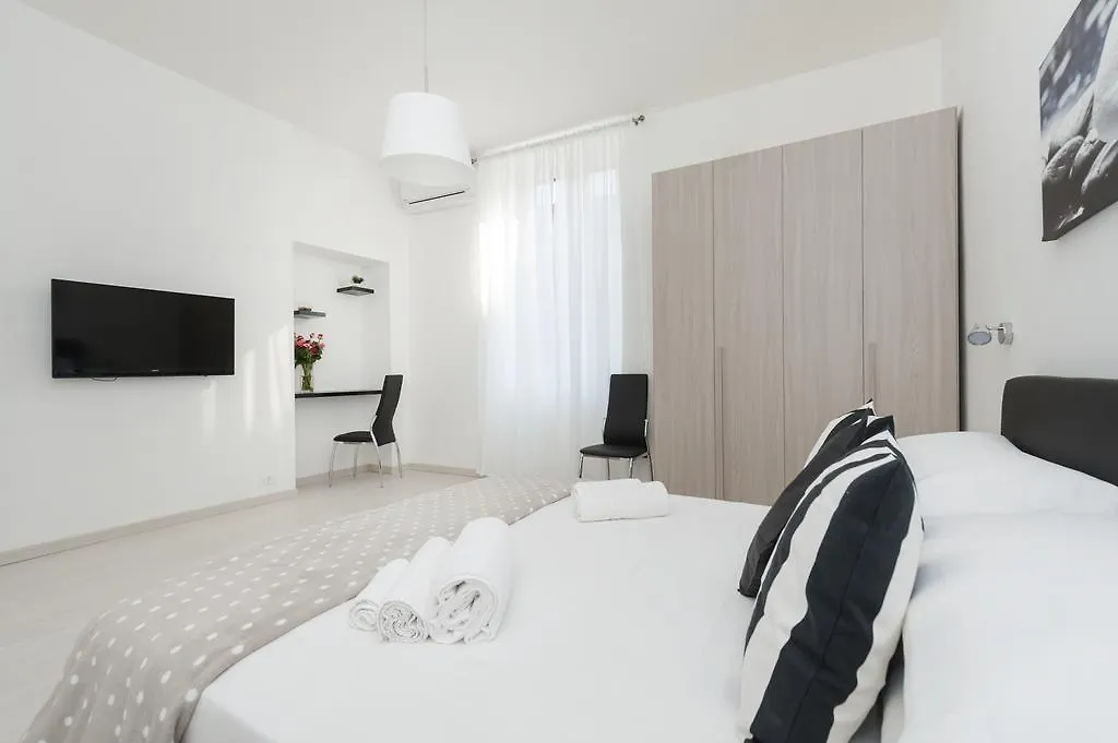 White Flat Termini Apartment Rome